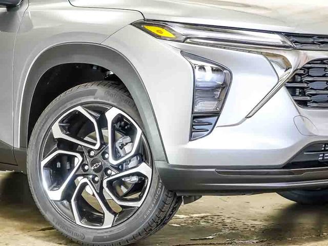 New 2026 Chevrolet Trax RS w/ Driver Confidence Package FWD image 4