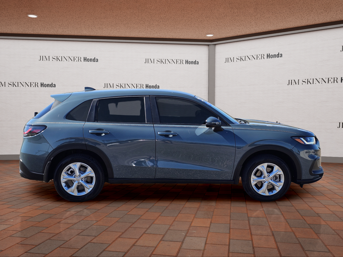 Certified 2023 Honda HR-V LX image 7