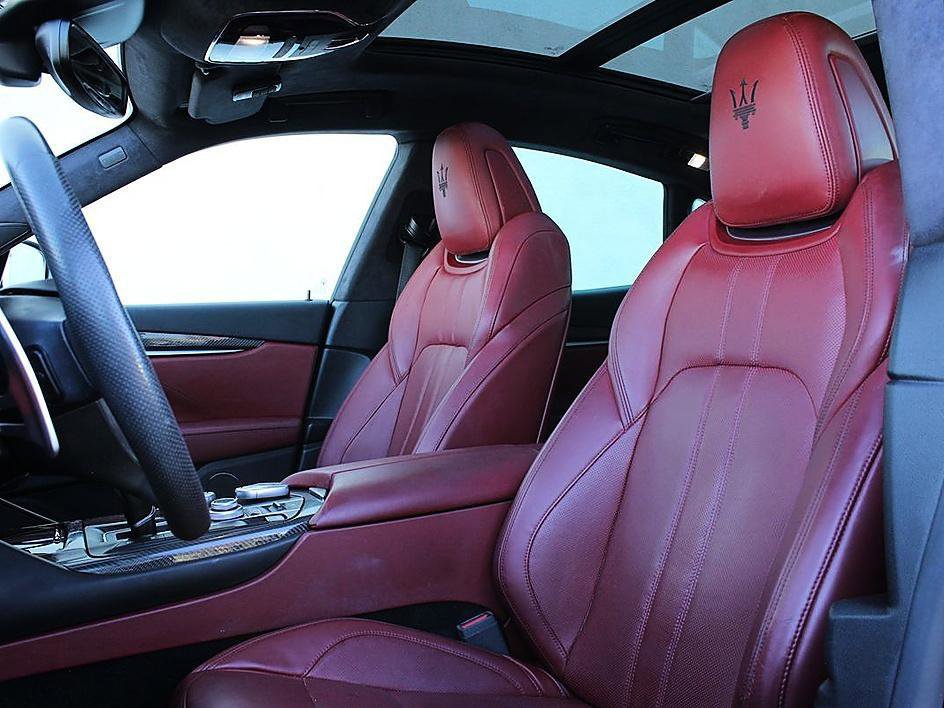 Used 2017 Maserati Levante S image 9