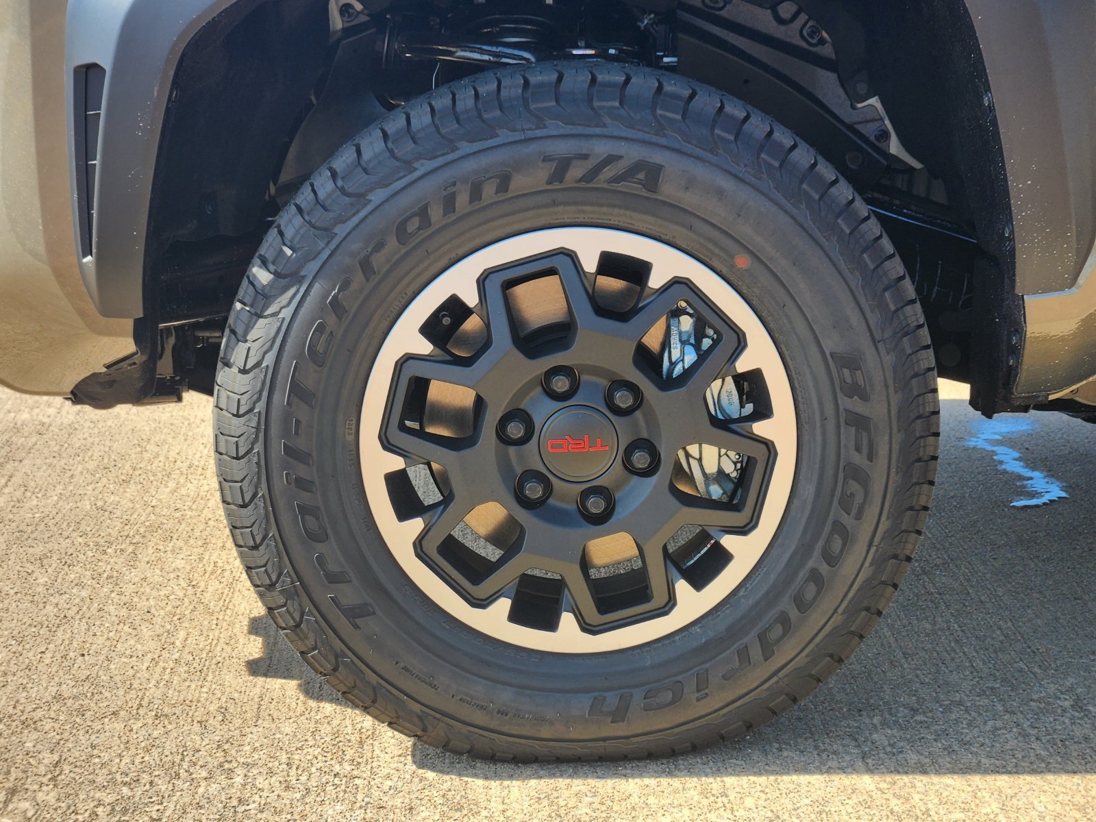 New 2026 Toyota Tacoma TRD Off-Road AWD/4WD image 11