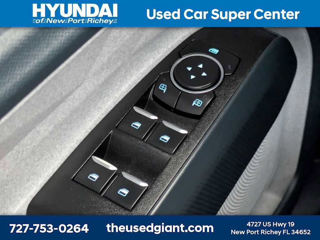 Used 2022 Ford Maverick XLT image 27