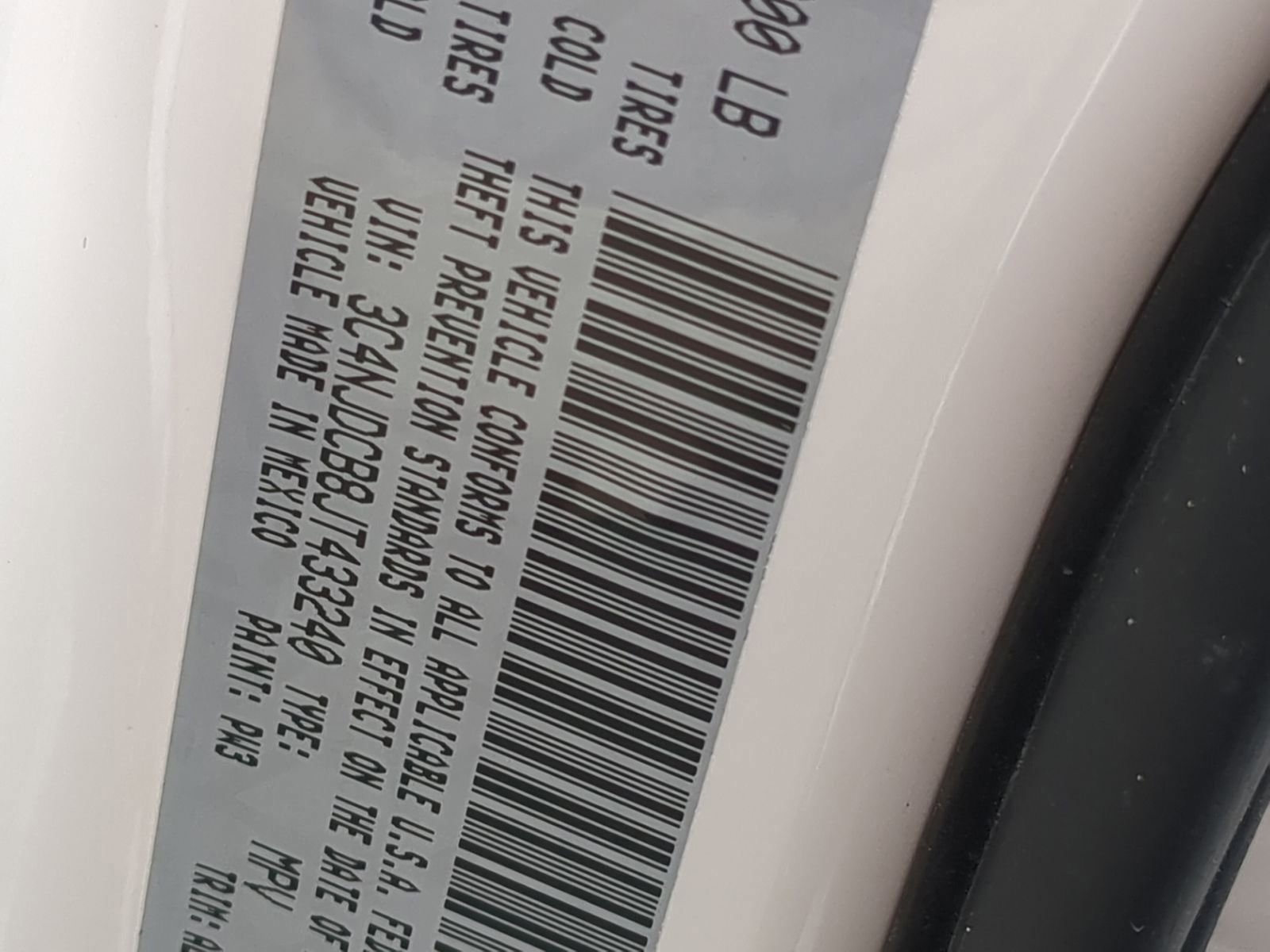 Used 2018 Jeep Compass Limited image 37