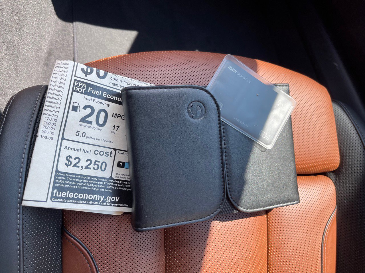 Used 2019 BMW M850i xDrive Convertible w/ Driver Assistance Package image 32