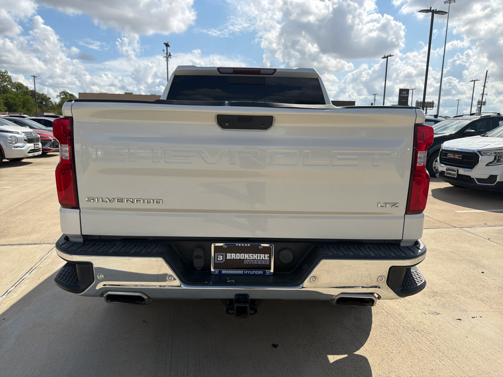 Used 2019 Chevrolet Silverado 1500 LTZ AWD/4WD image 18