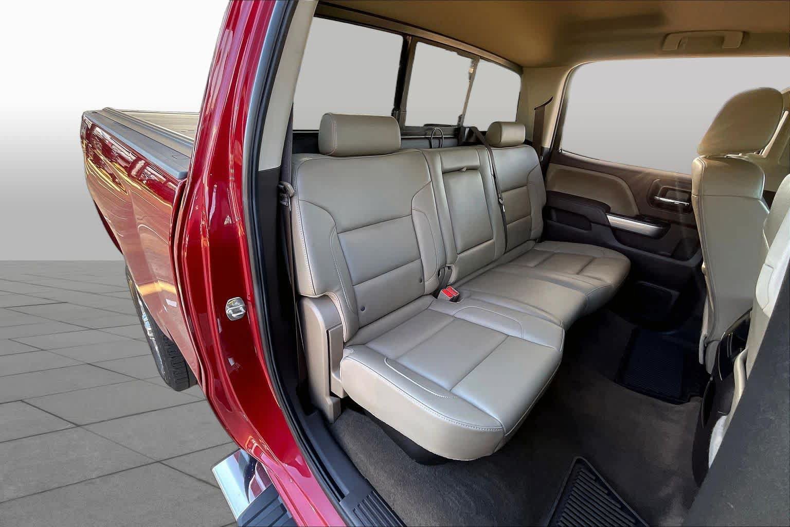 Used 2018 Chevrolet Silverado 2500 LTZ AWD/4WD image 19