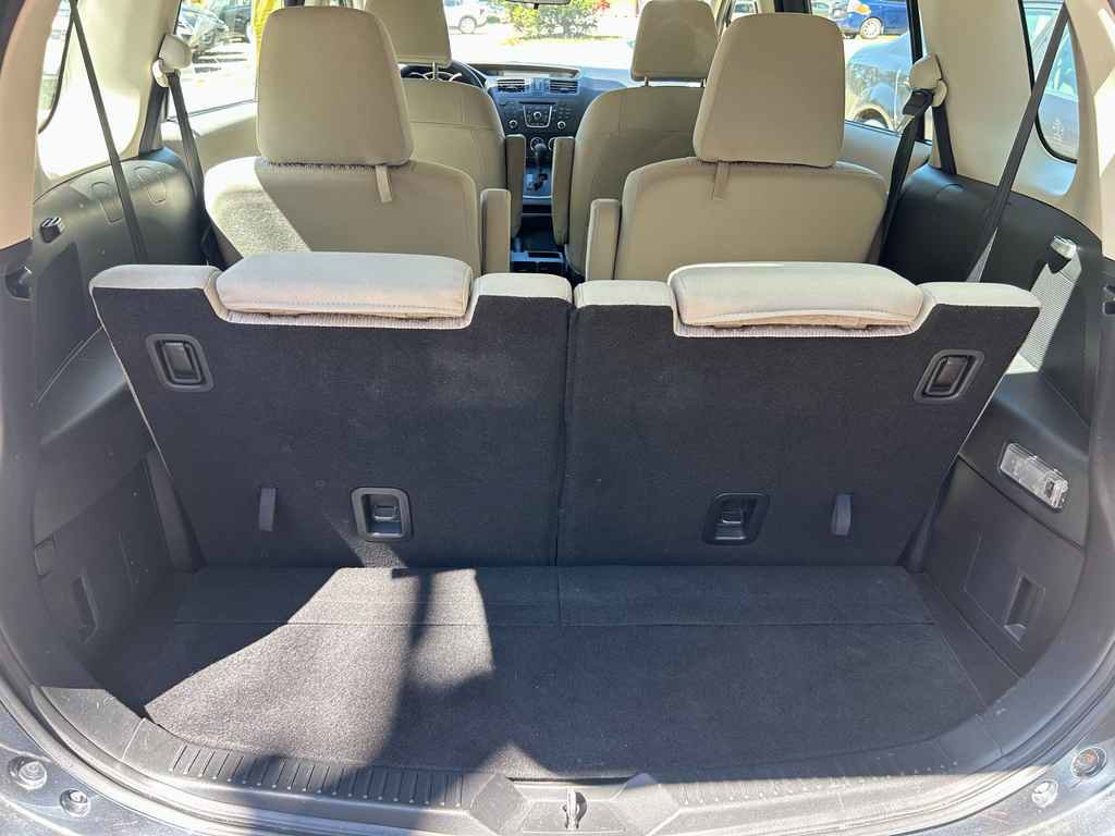 Used 2012 MAZDA MAZDA5 Sport FWD image 15