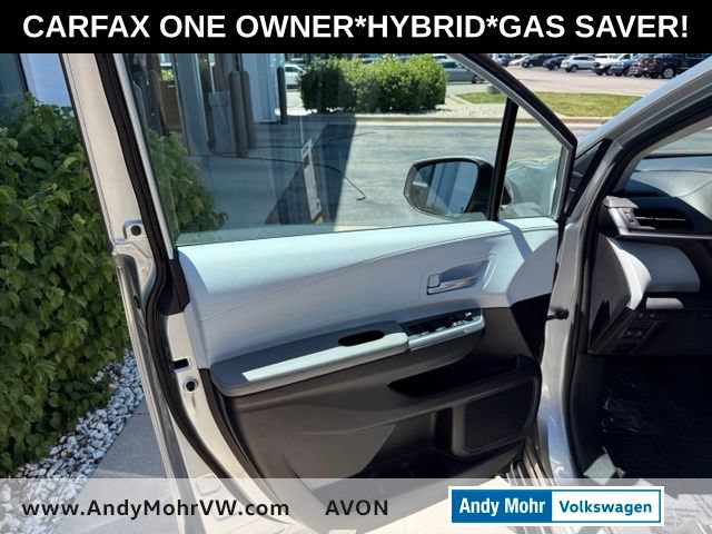 Used 2025 Toyota Sienna XLE FWD image 14