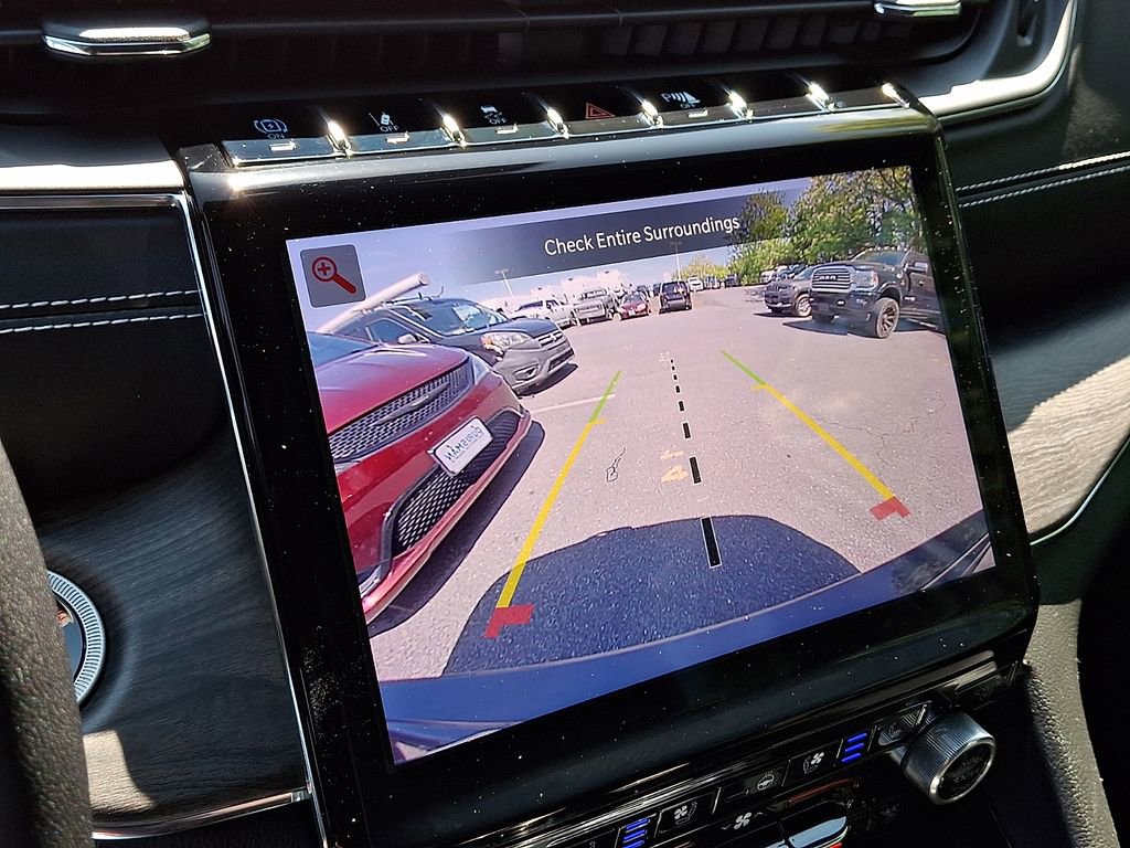 Certified 2023 Jeep Grand Cherokee Overland w/ Luxury Tech Group IV AWD/4WD image 18