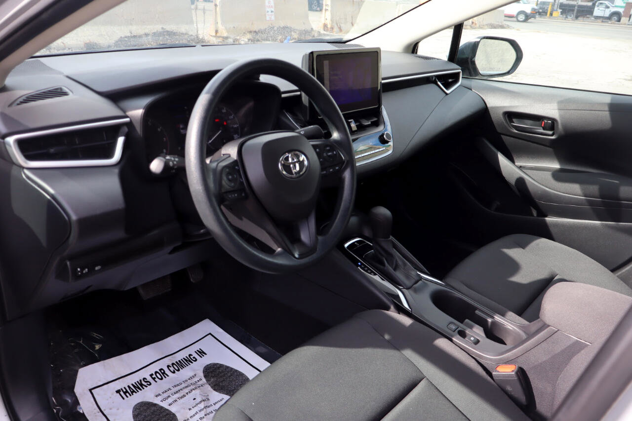 Used 2024 Toyota Corolla LE image 17