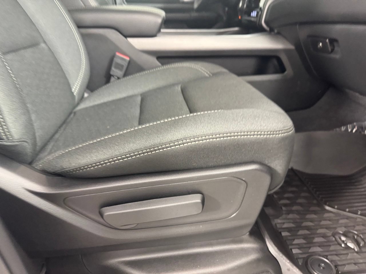 Used 2025 RAM 1500 Big Horn AWD/4WD image 41