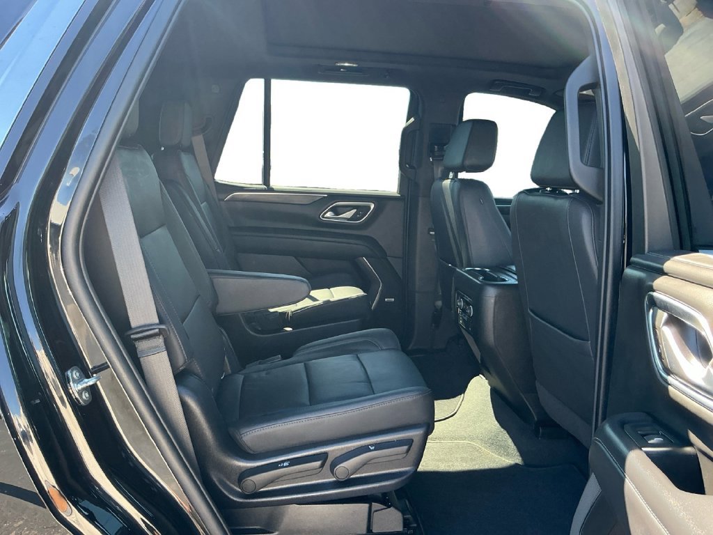 Used 2022 Chevrolet Tahoe LT w/ LT Signature Package AWD/4WD image 23
