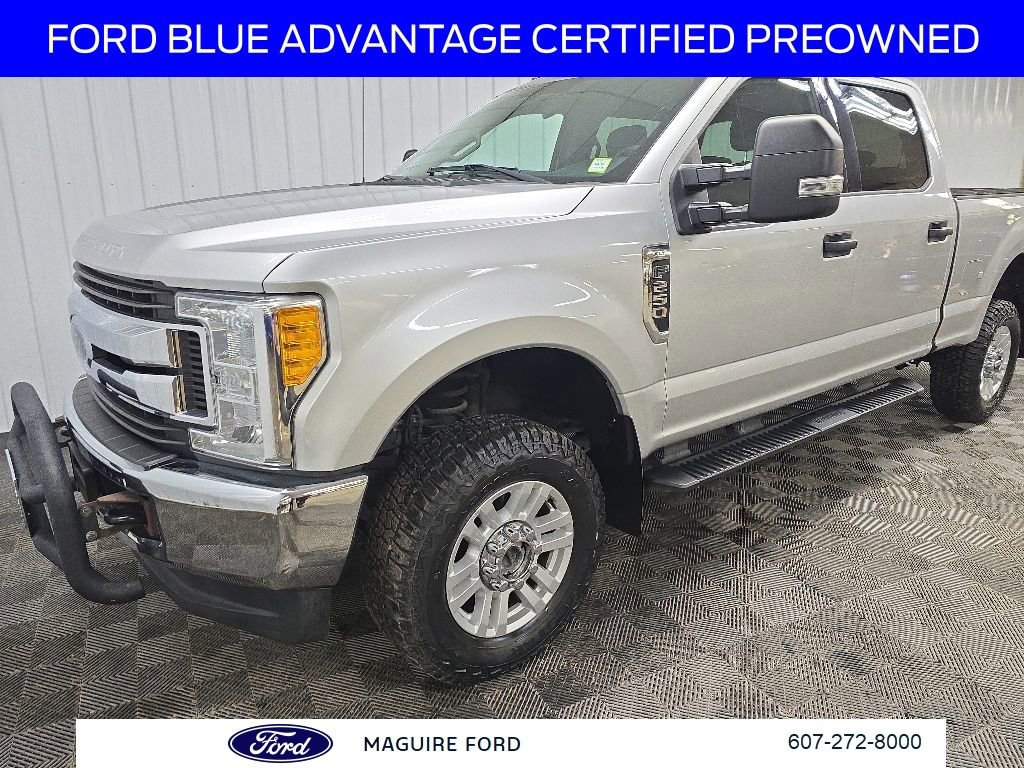 Certified 2017 Ford F250 XLT w/ Snow Plow Prep Package AWD/4WD image 11