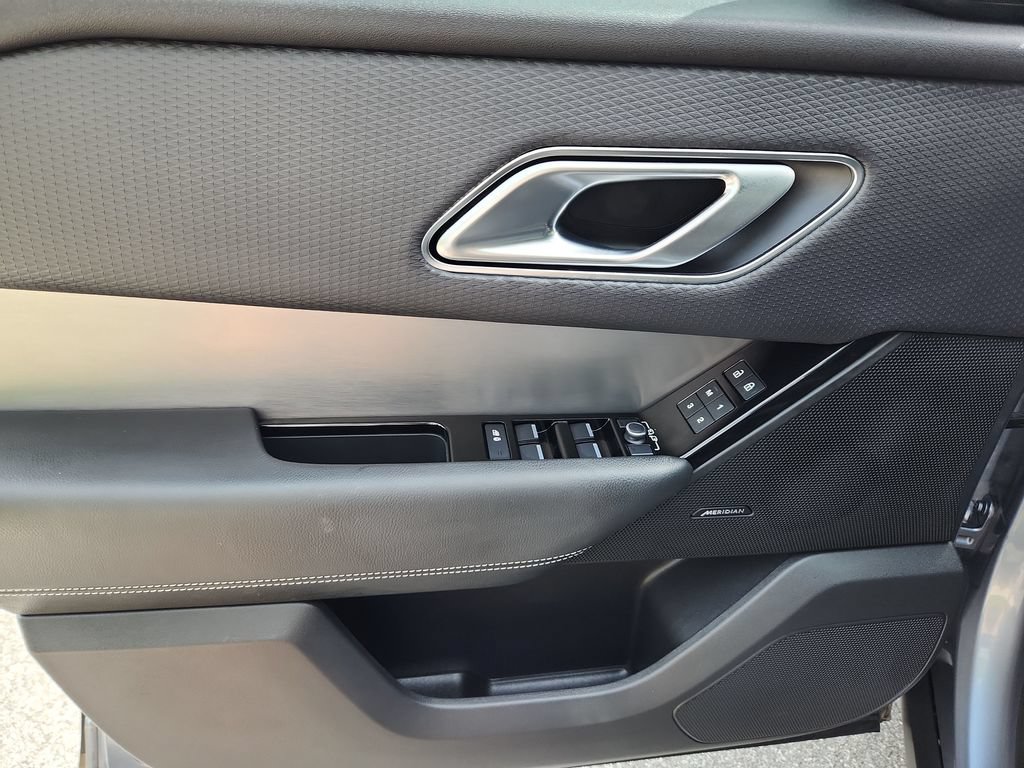 Used 2021 Land Rover Range Rover Velar R-Dynamic S AWD/4WD image 25
