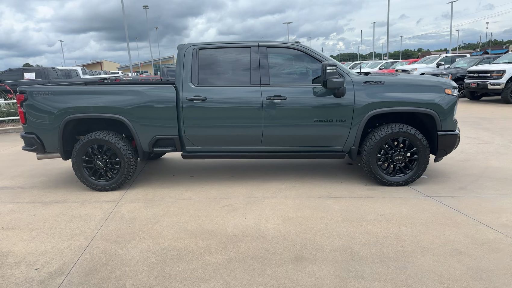 Used 2026 Chevrolet Silverado 2500 LTZ w/ LTZ Plus Package AWD/4WD image 8