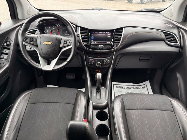 Used 2022 Chevrolet Trax LT w/ LT Convenience Package AWD/4WD image 25