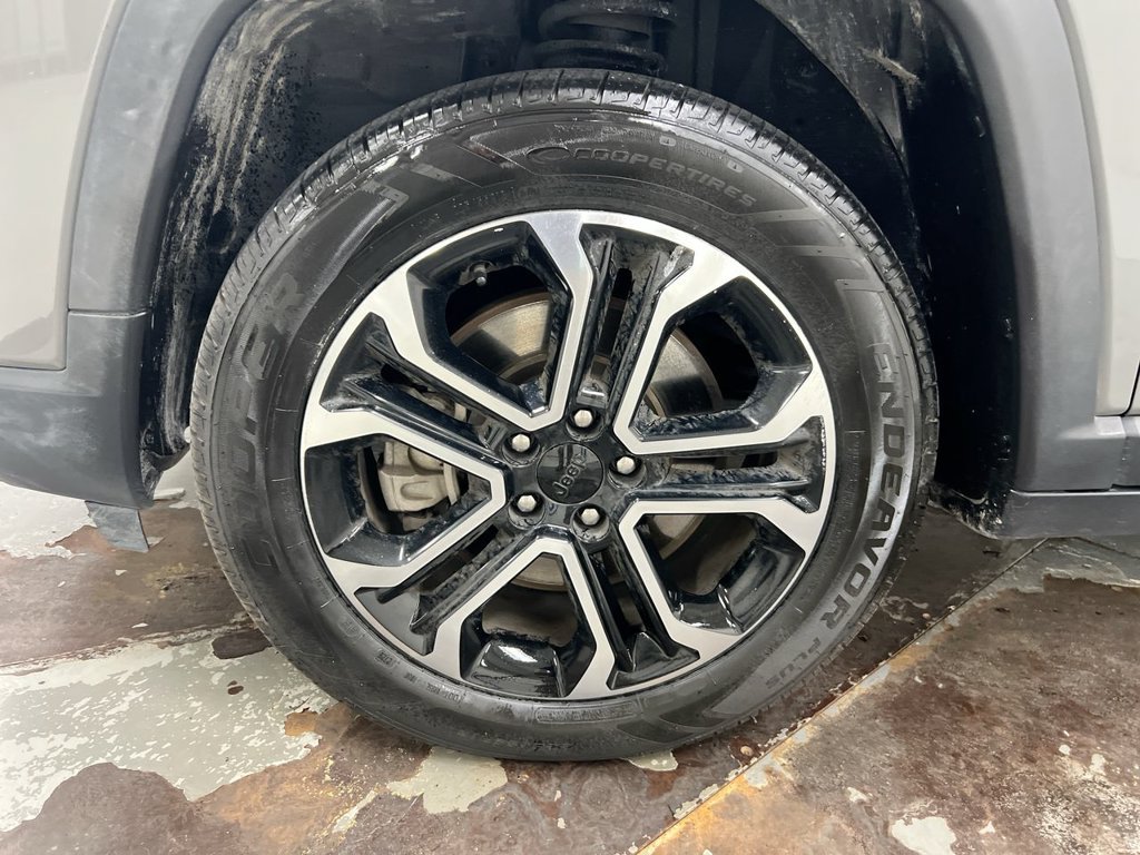 Used 2023 Jeep Compass Limited AWD/4WD image 26