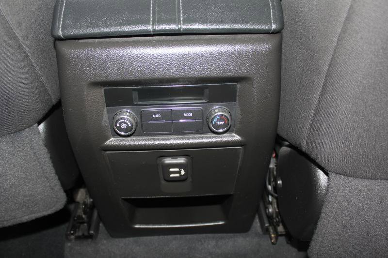 Used 2023 Chevrolet Traverse LT image 20