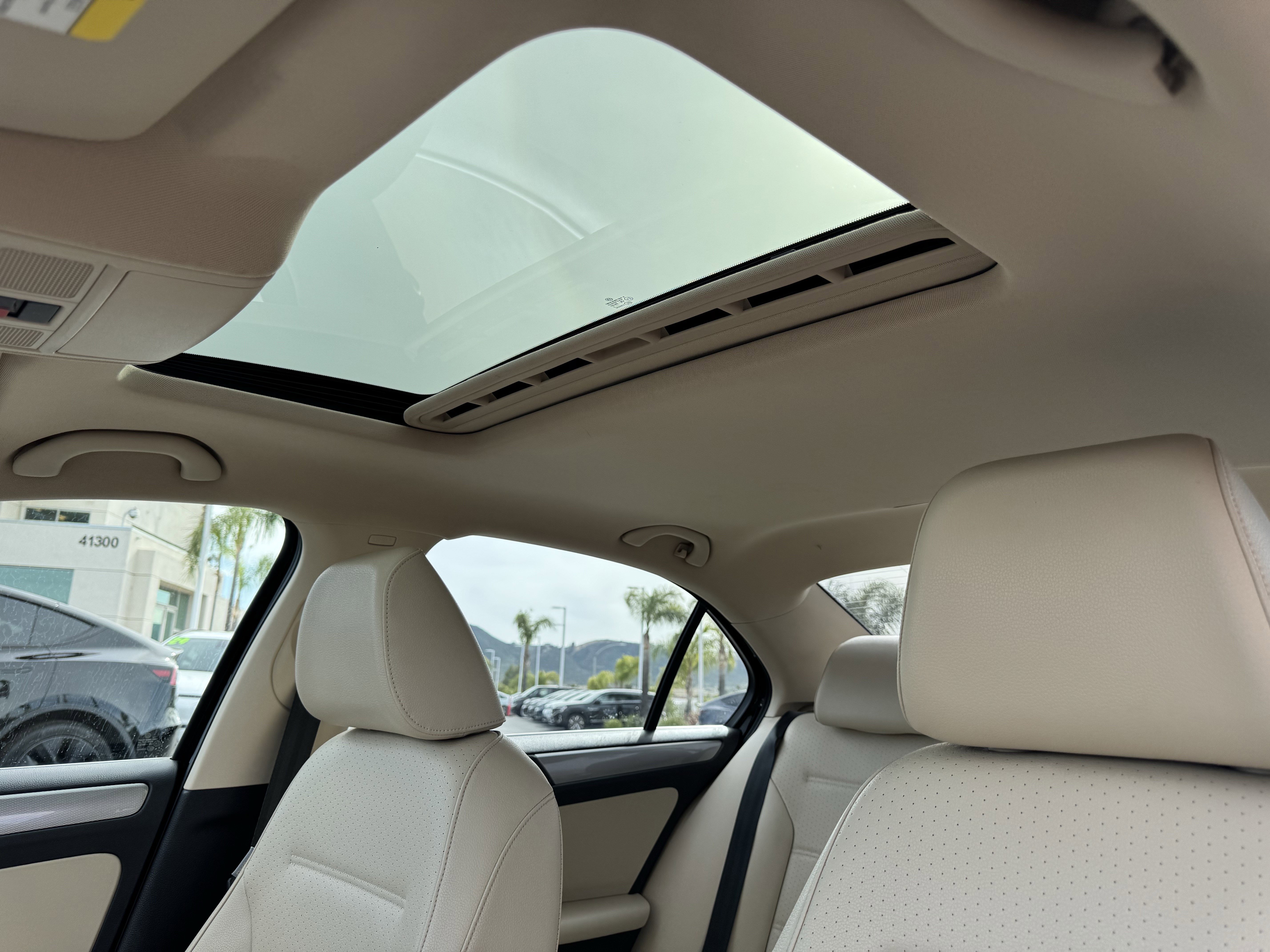 Used 2015 Volkswagen Jetta SE image 30