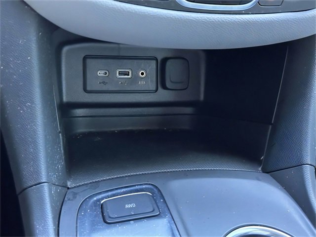 Used 2023 Chevrolet Equinox LS w/ Driver Confidence II Package image 10