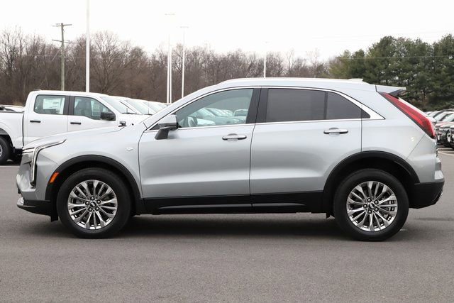 Used 2025 Cadillac XT4 Premium Luxury image 4