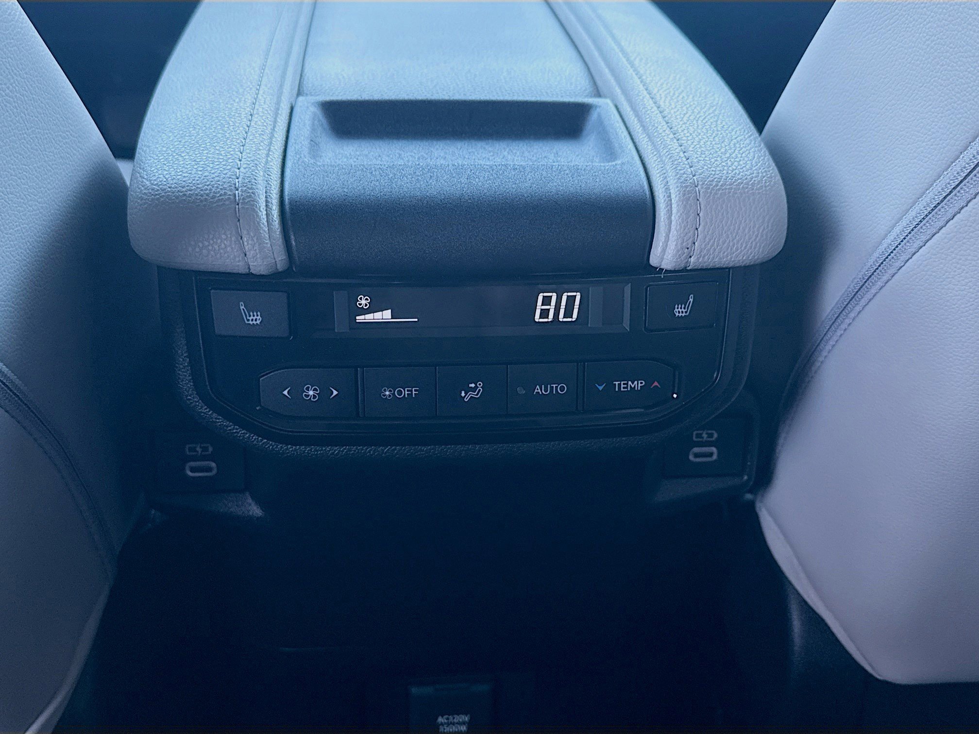 Used 2024 Toyota Grand Highlander AWD Hybrid image 20