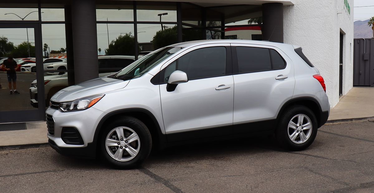Used 2020 Chevrolet Trax LS FWD image 4