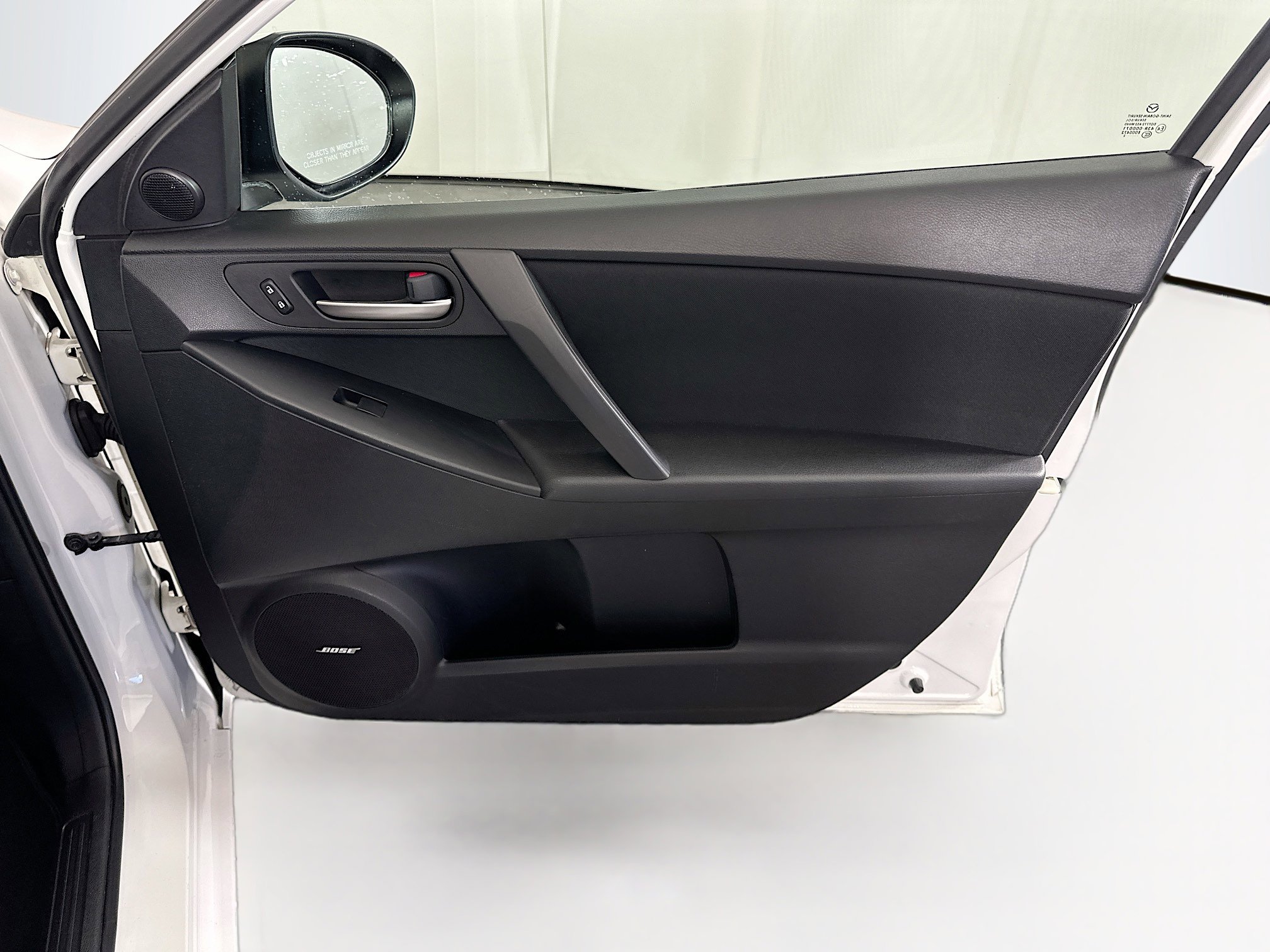 Used 2012 MAZDA MAZDA3 i Touring FWD image 29