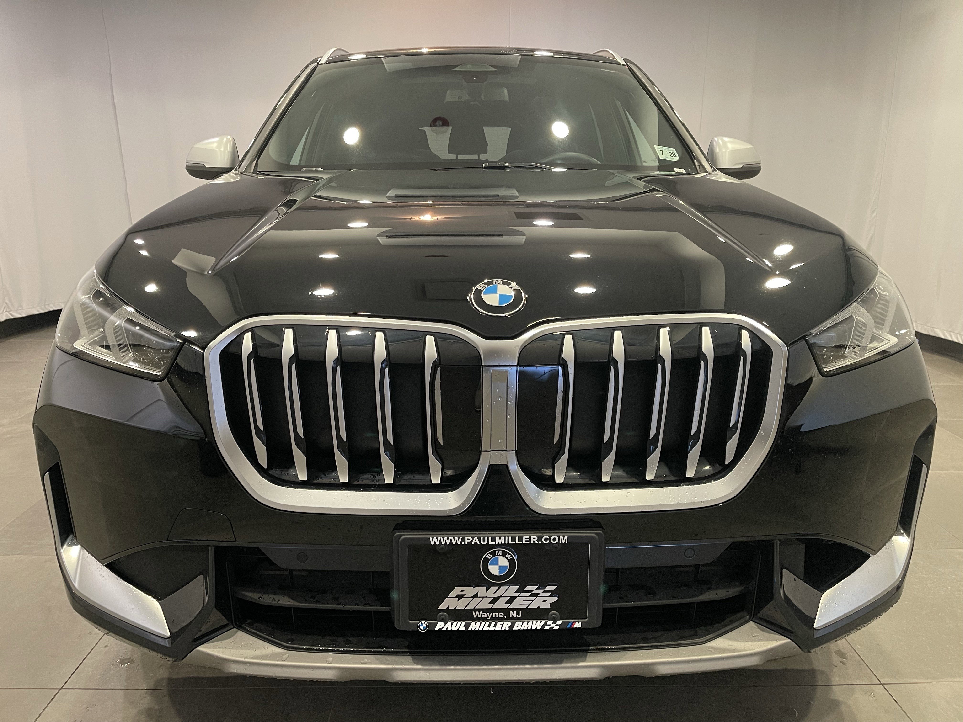 Certified 2023 BMW X1 xDrive28i w/ Convenience Package AWD/4WD image 2