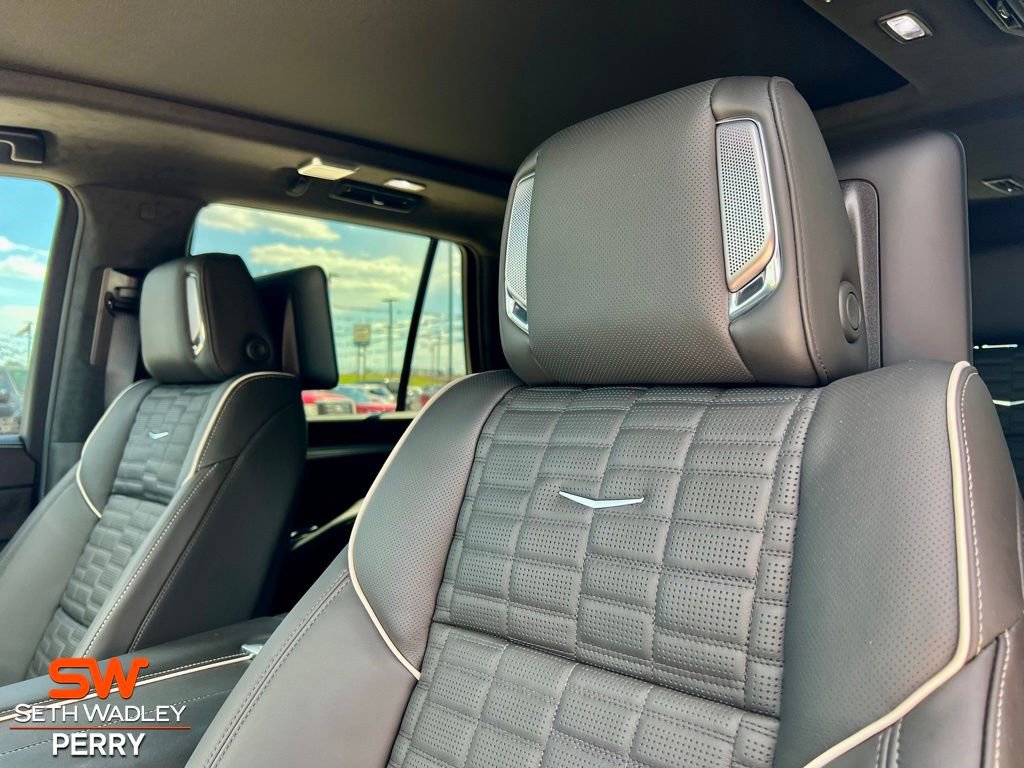 Used 2025 Cadillac Escalade V image 20