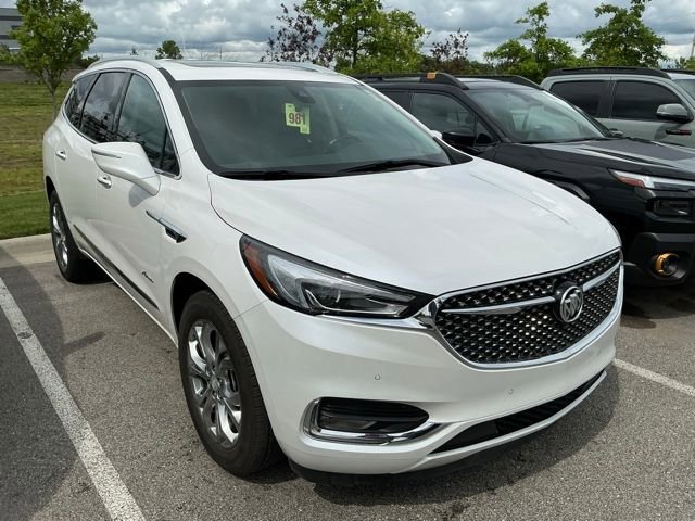 Used 2021 Buick Enclave Avenir w/ Avenir Technology Package AWD/4WD image 3