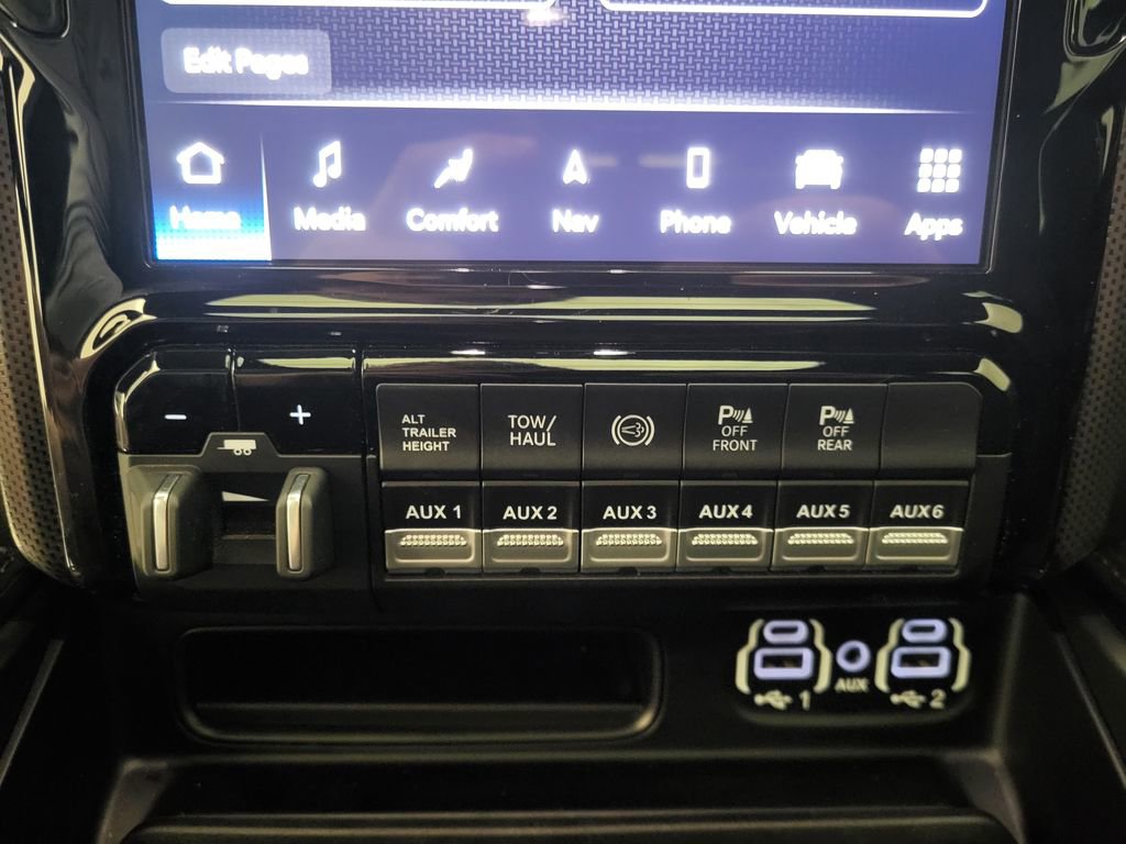 Used 2024 RAM 3500 Limited image 11