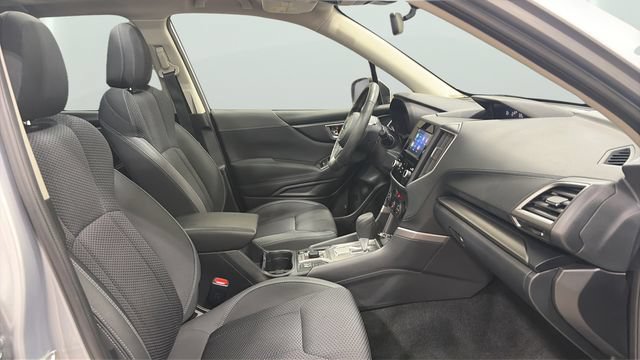 Used 2022 Subaru Forester Premium AWD/4WD image 13