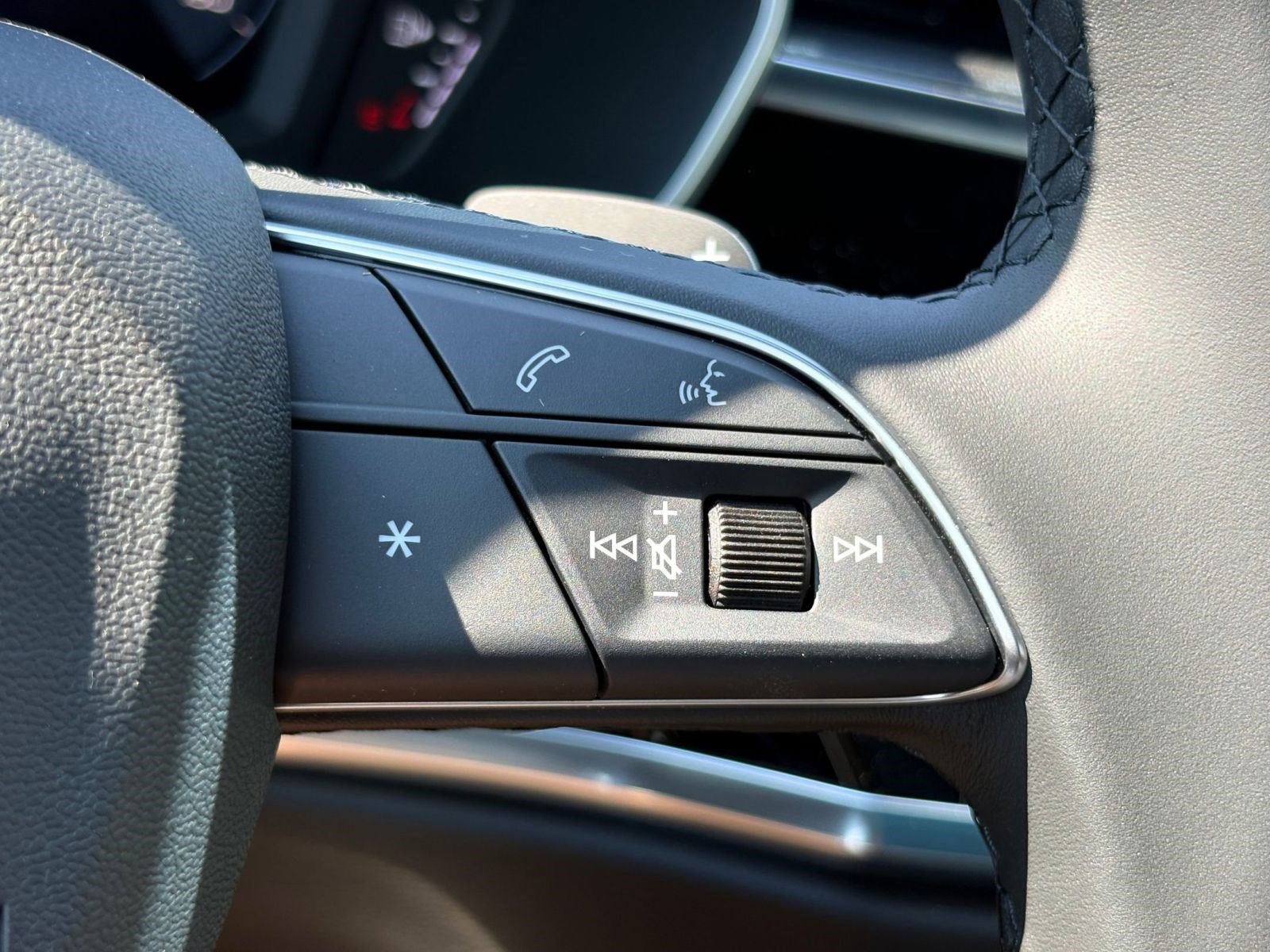 New 2025 Audi Q3 2.0T Premium image 28