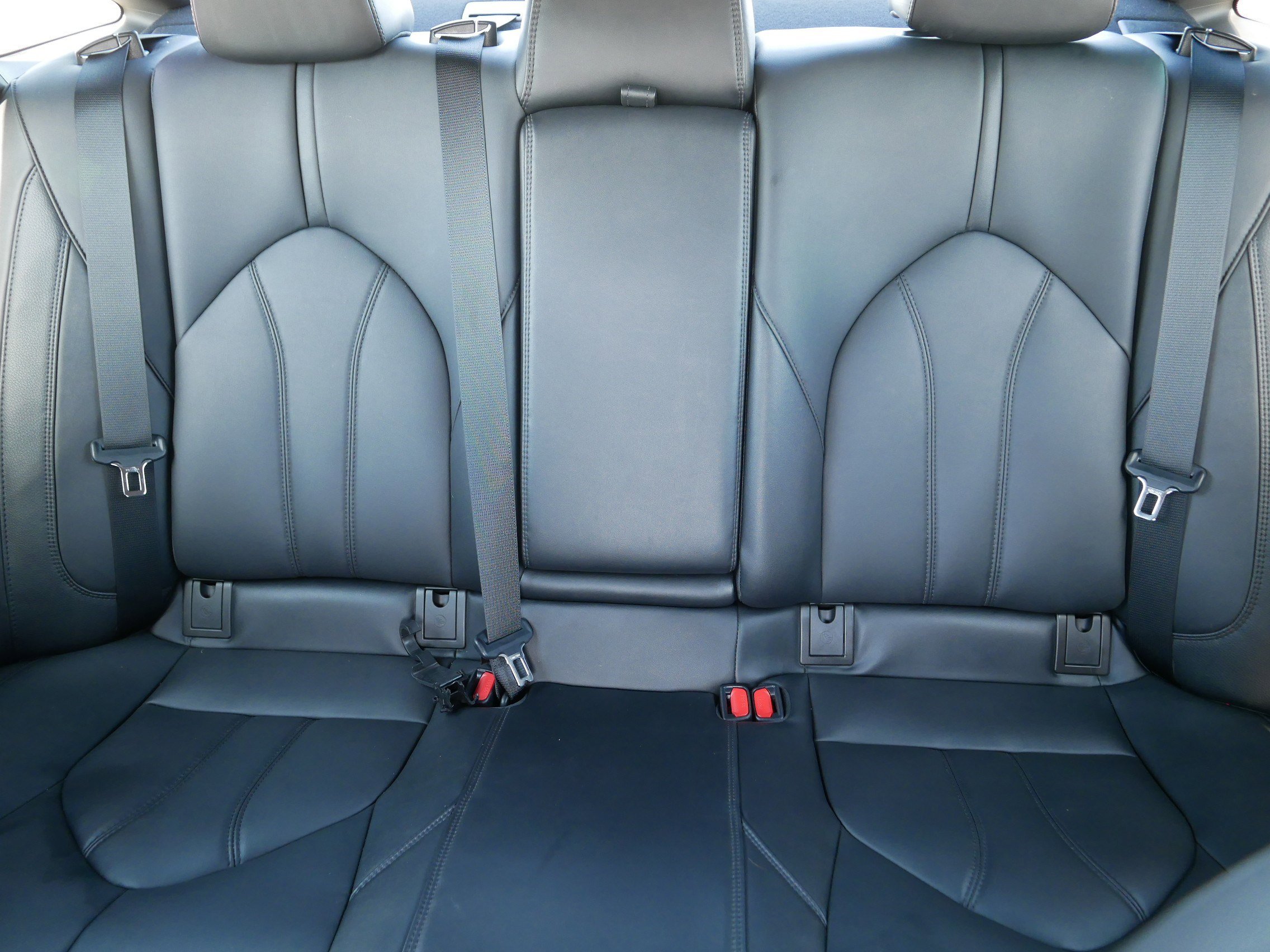 Used 2020 Toyota Avalon XLE FWD image 13