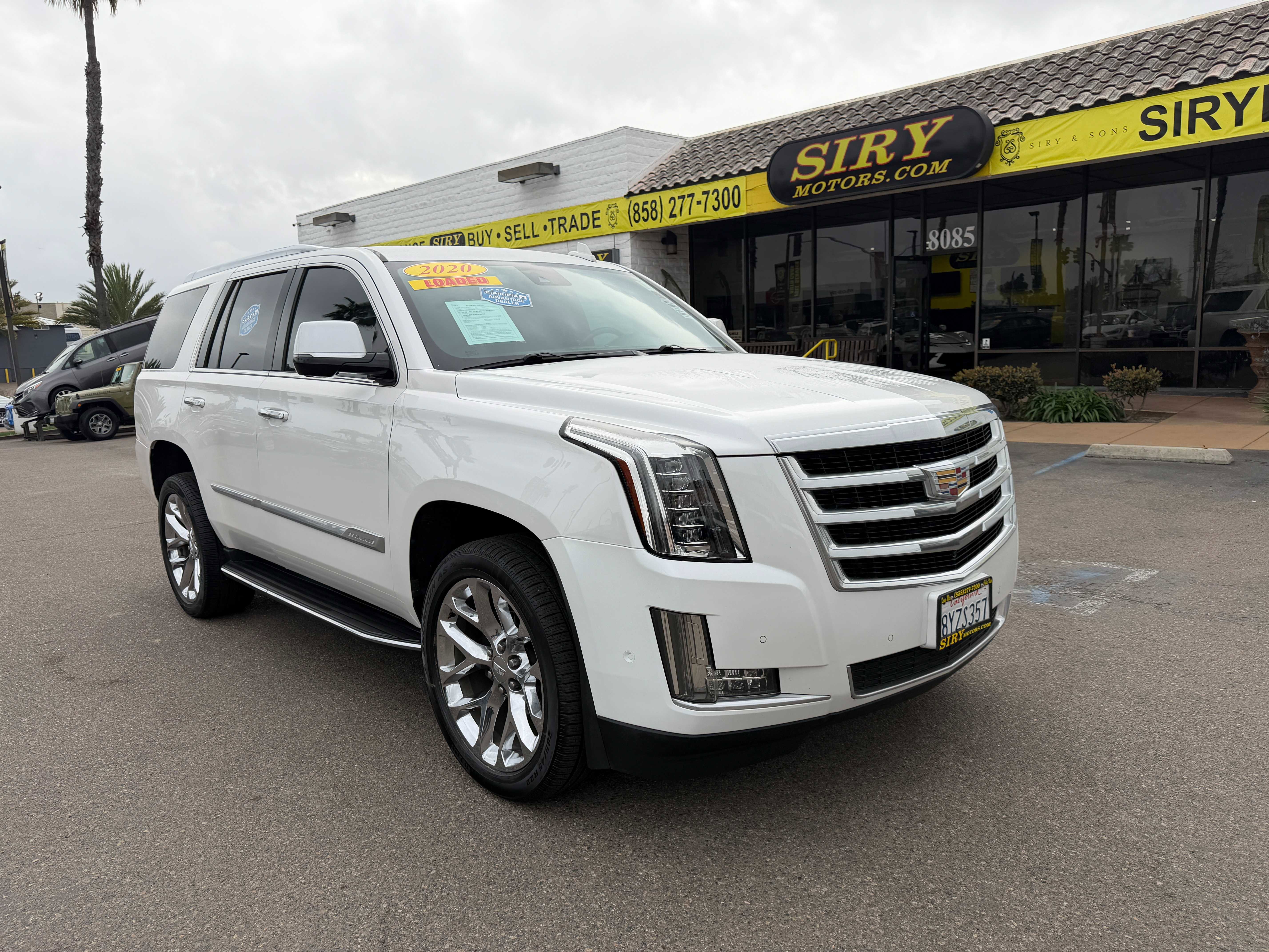 Used 2020 Cadillac Escalade Luxury image 1