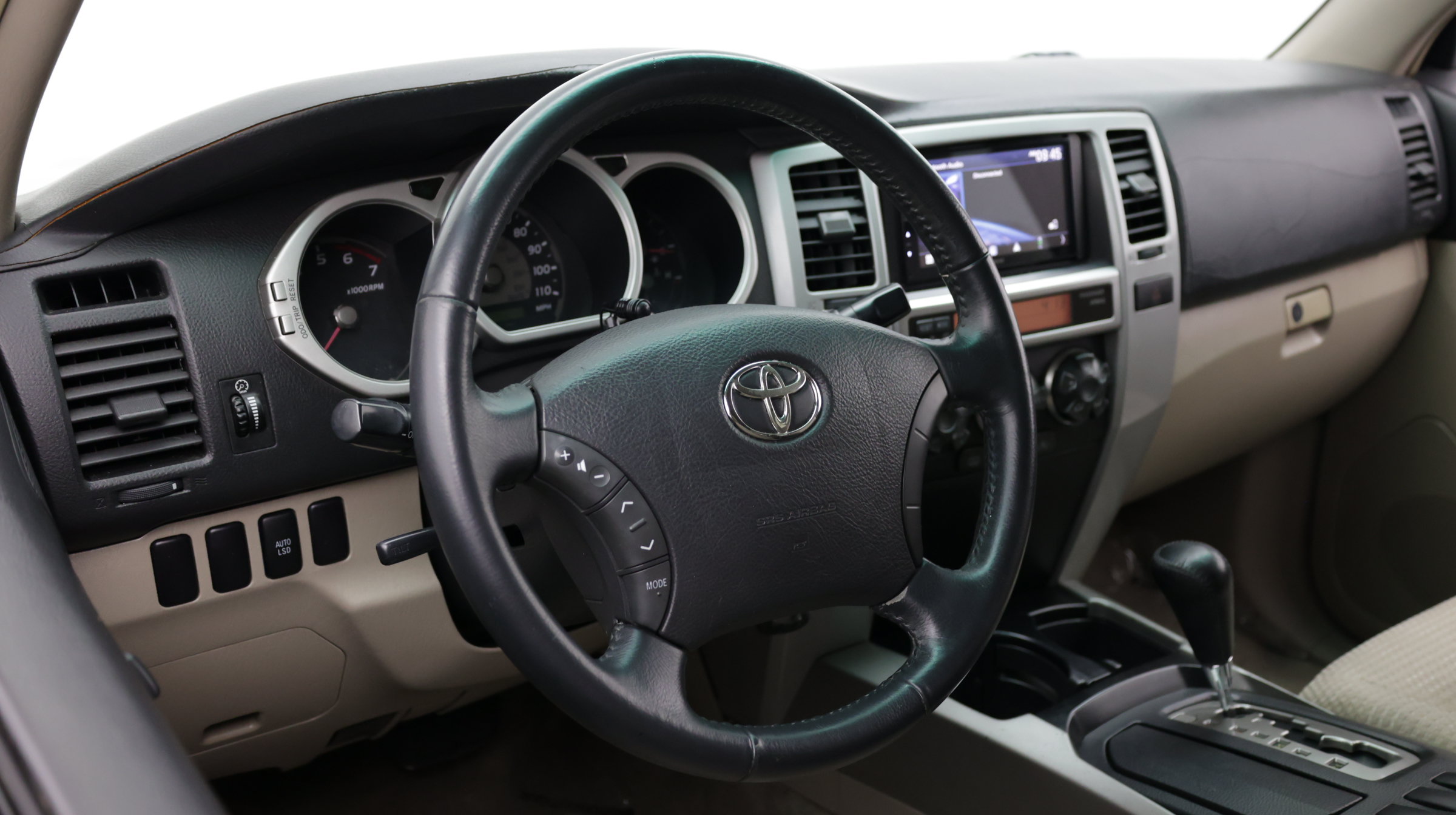 Used 2005 Toyota 4Runner SR5 RWD image 8