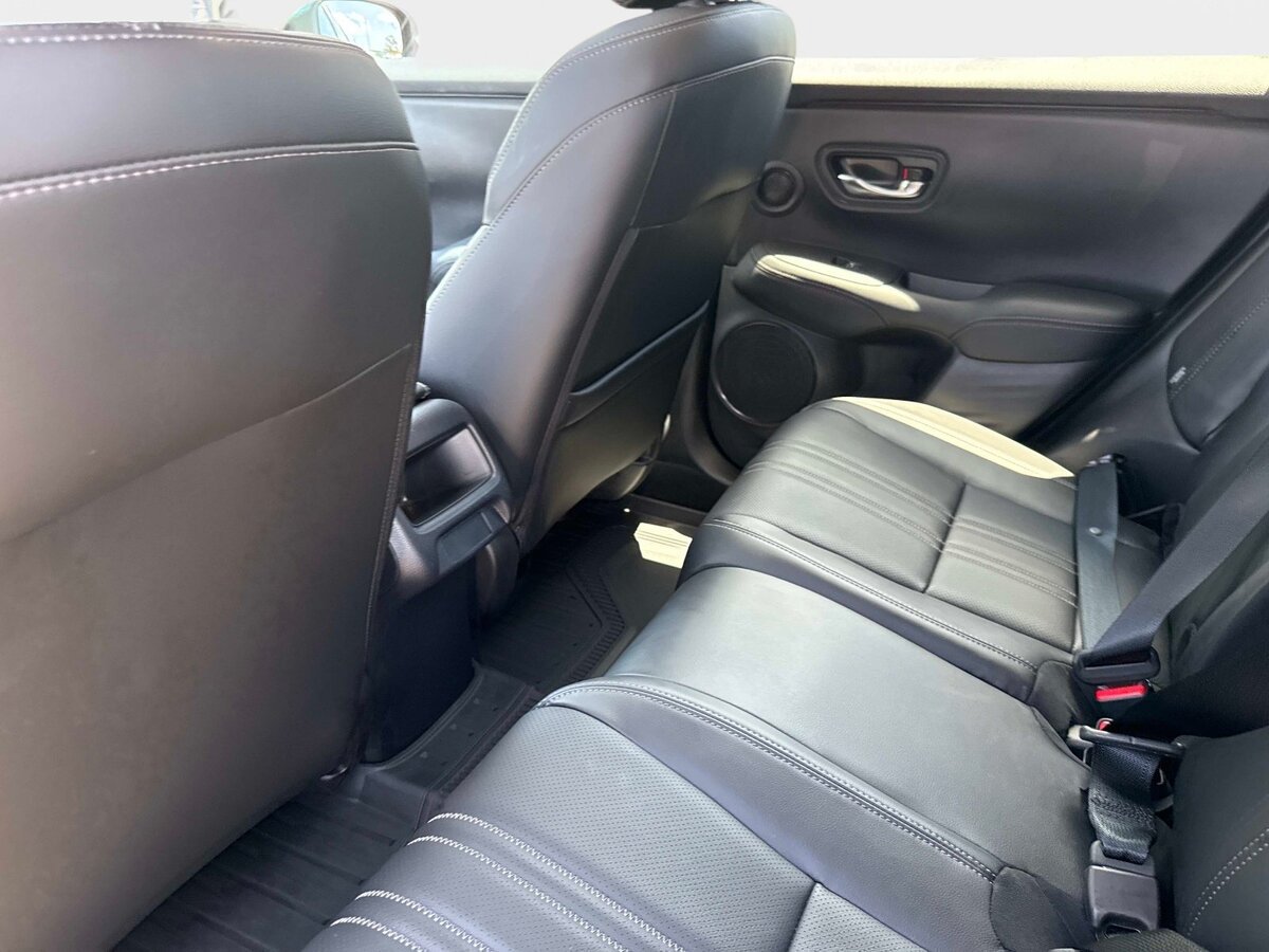 Used 2024 Honda HR-V EX-L image 14