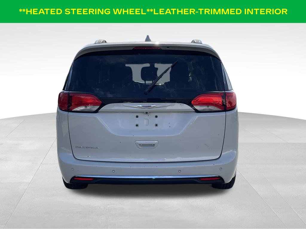 Used 2020 Chrysler Pacifica Touring-L Plus FWD image 10