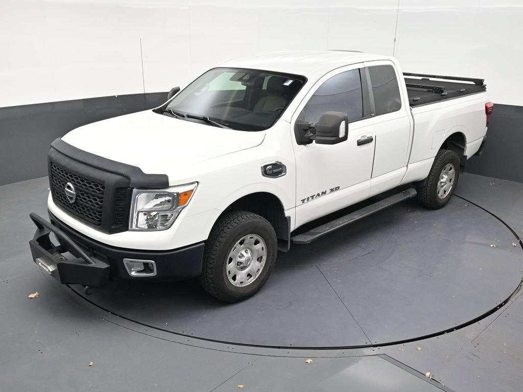 Used 2017 Nissan Titan S AWD/4WD image 12
