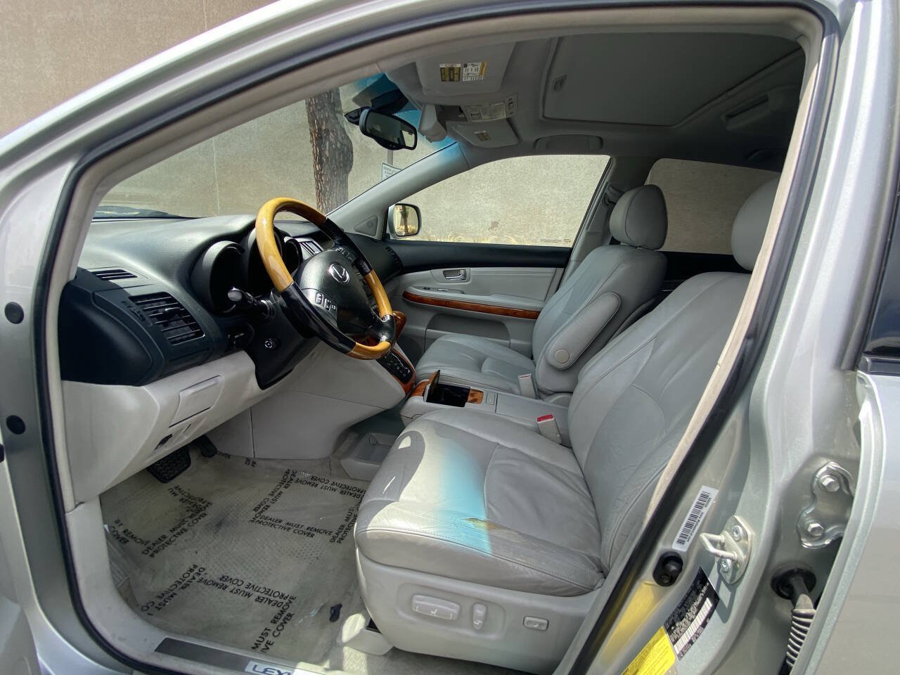Used 2006 Lexus RX 330 FWD image 6