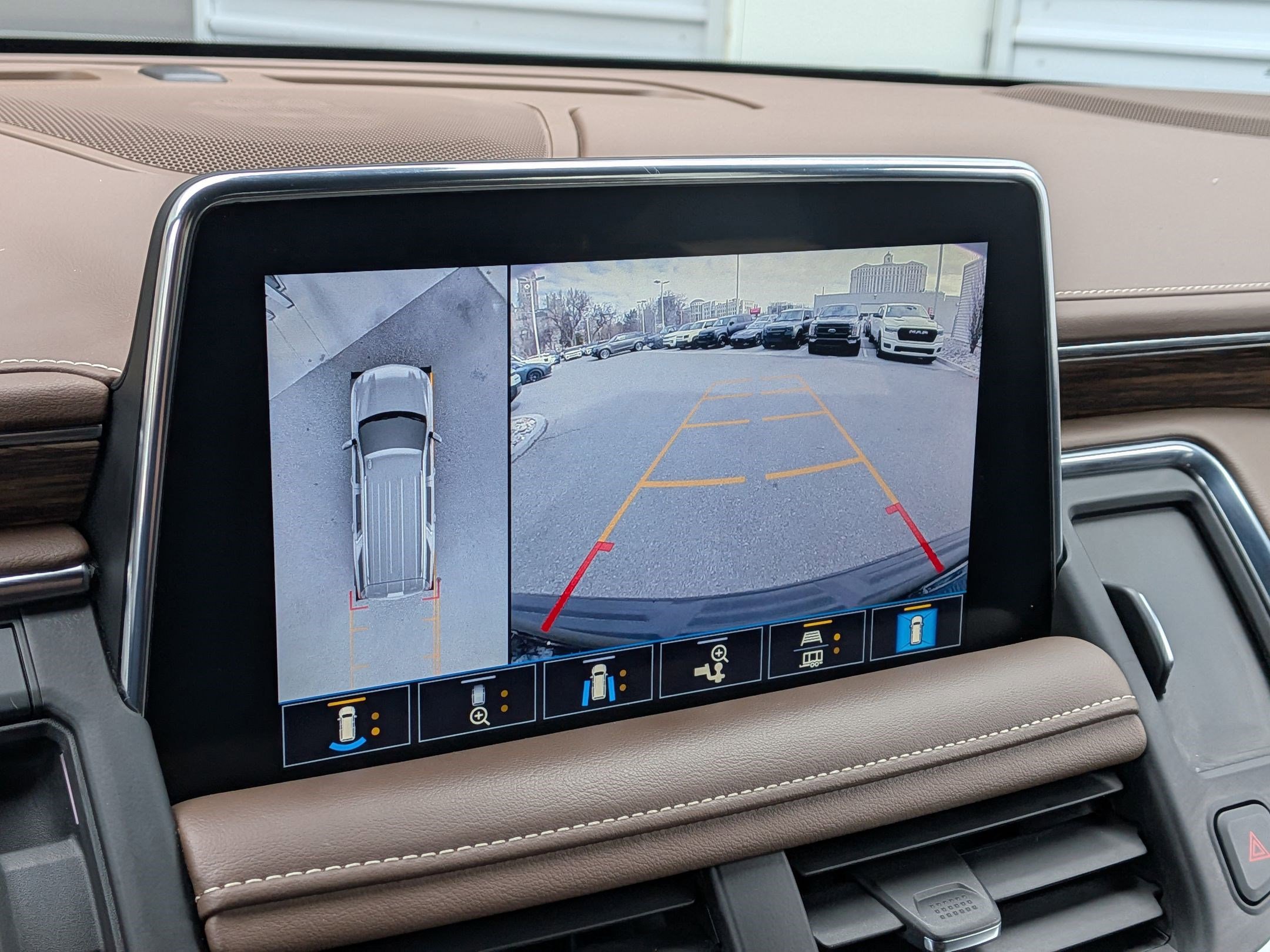 Used 2021 Chevrolet Tahoe High Country AWD/4WD image 21