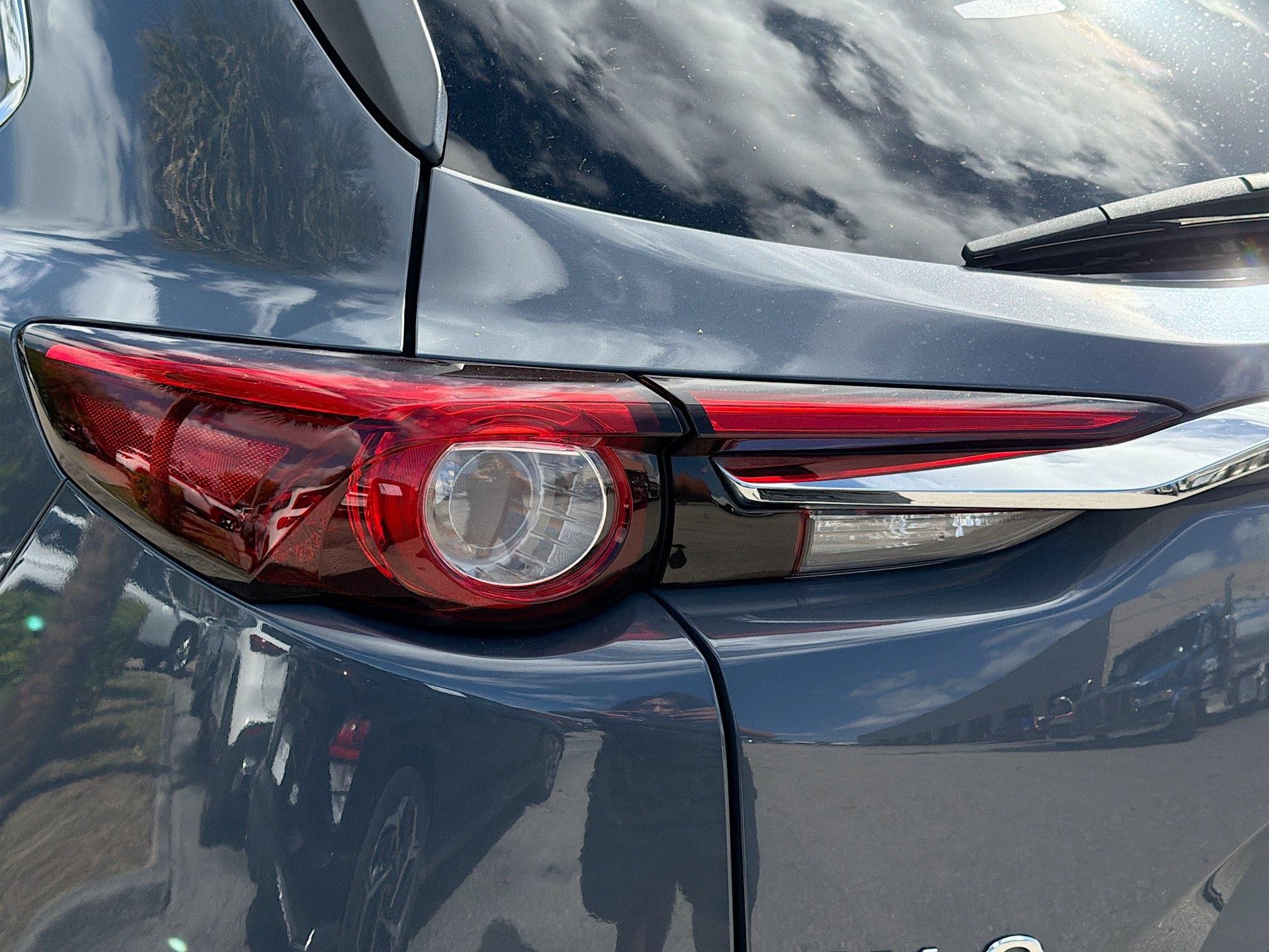 Certified 2022 MAZDA CX-9 Carbon Edition image 10