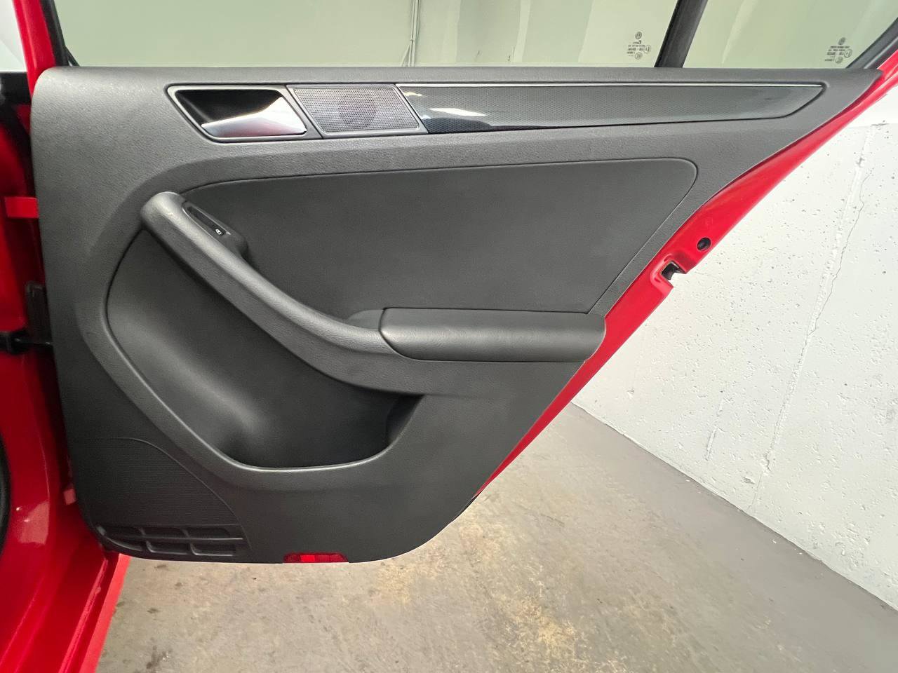 Used 2018 Volkswagen Jetta Sport image 13