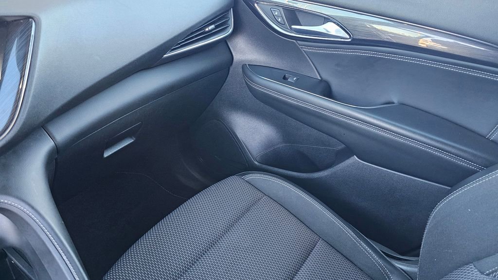 Used 2023 Buick Envision Preferred image 11