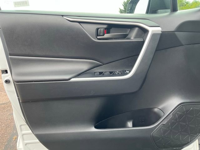 Used 2024 Toyota RAV4 LE image 10