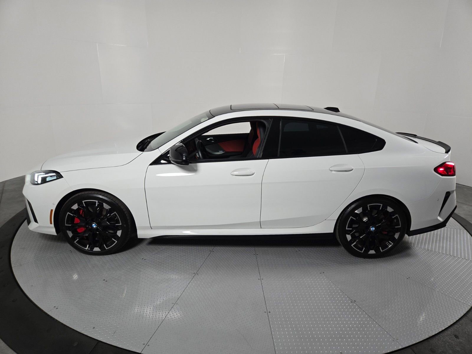 Used 2025 BMW M235i xDrive w/ Premium Package AWD/4WD image 31