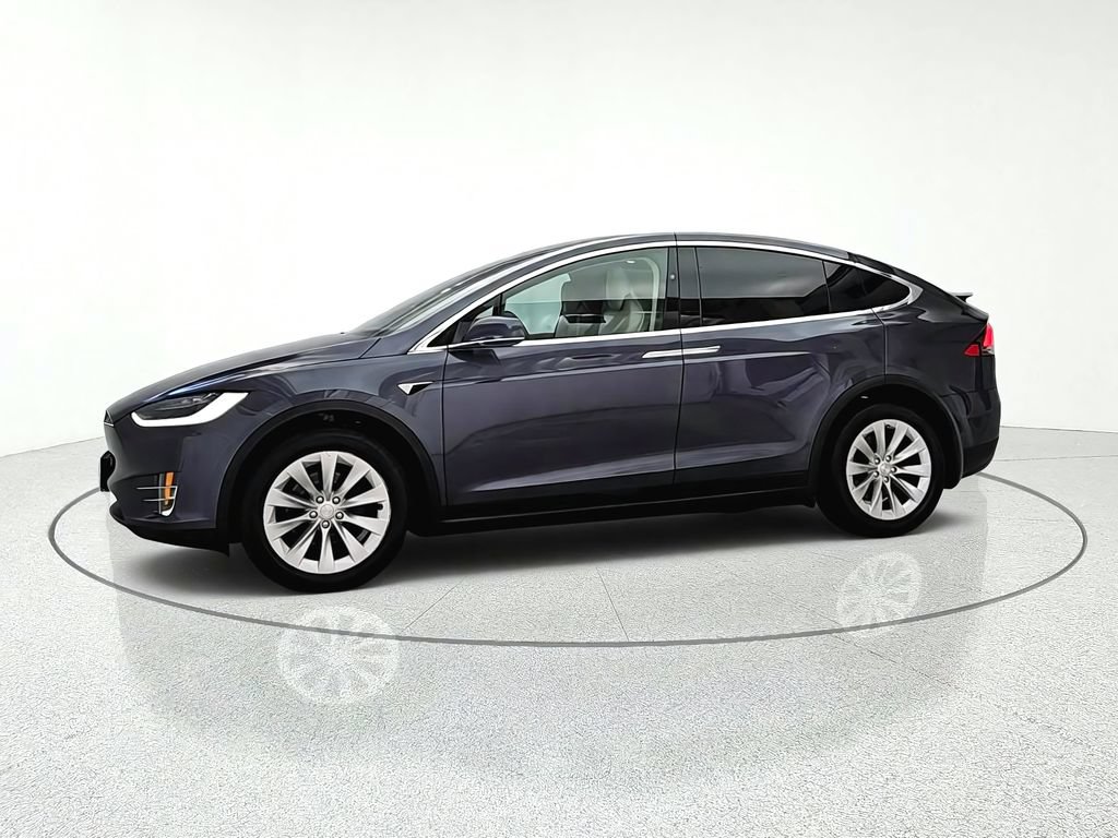 Used 2018 Tesla Model X 75D AWD/4WD image 3