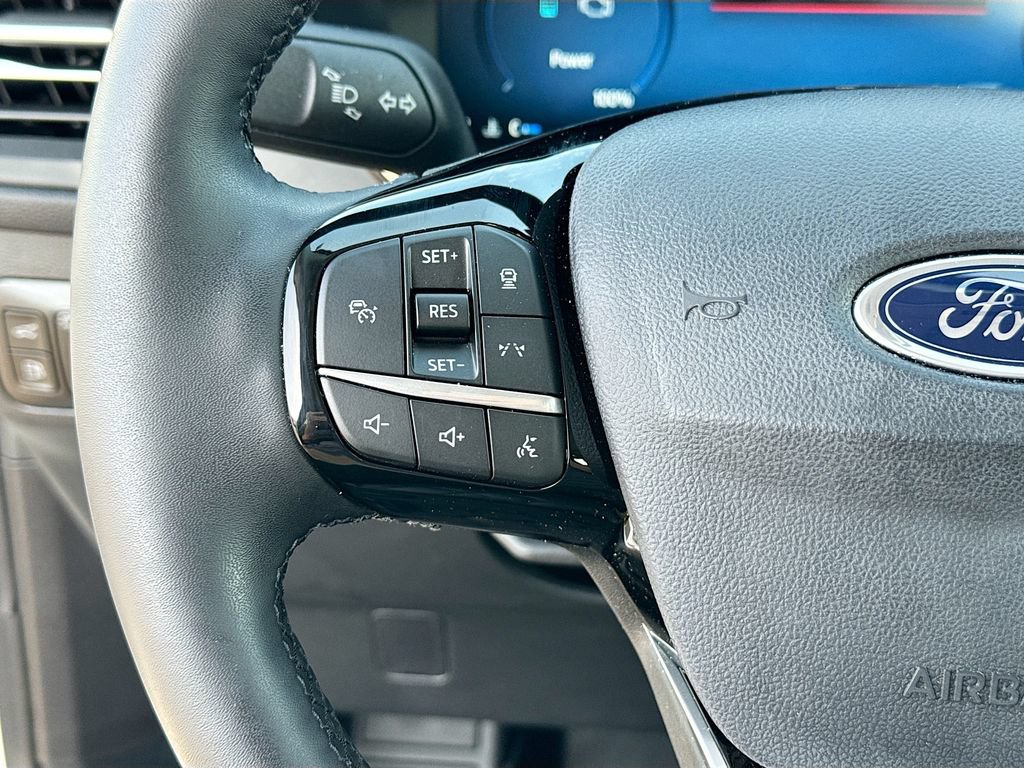 Used 2024 Ford Escape SE w/ PHEV Premium Package FWD image 12