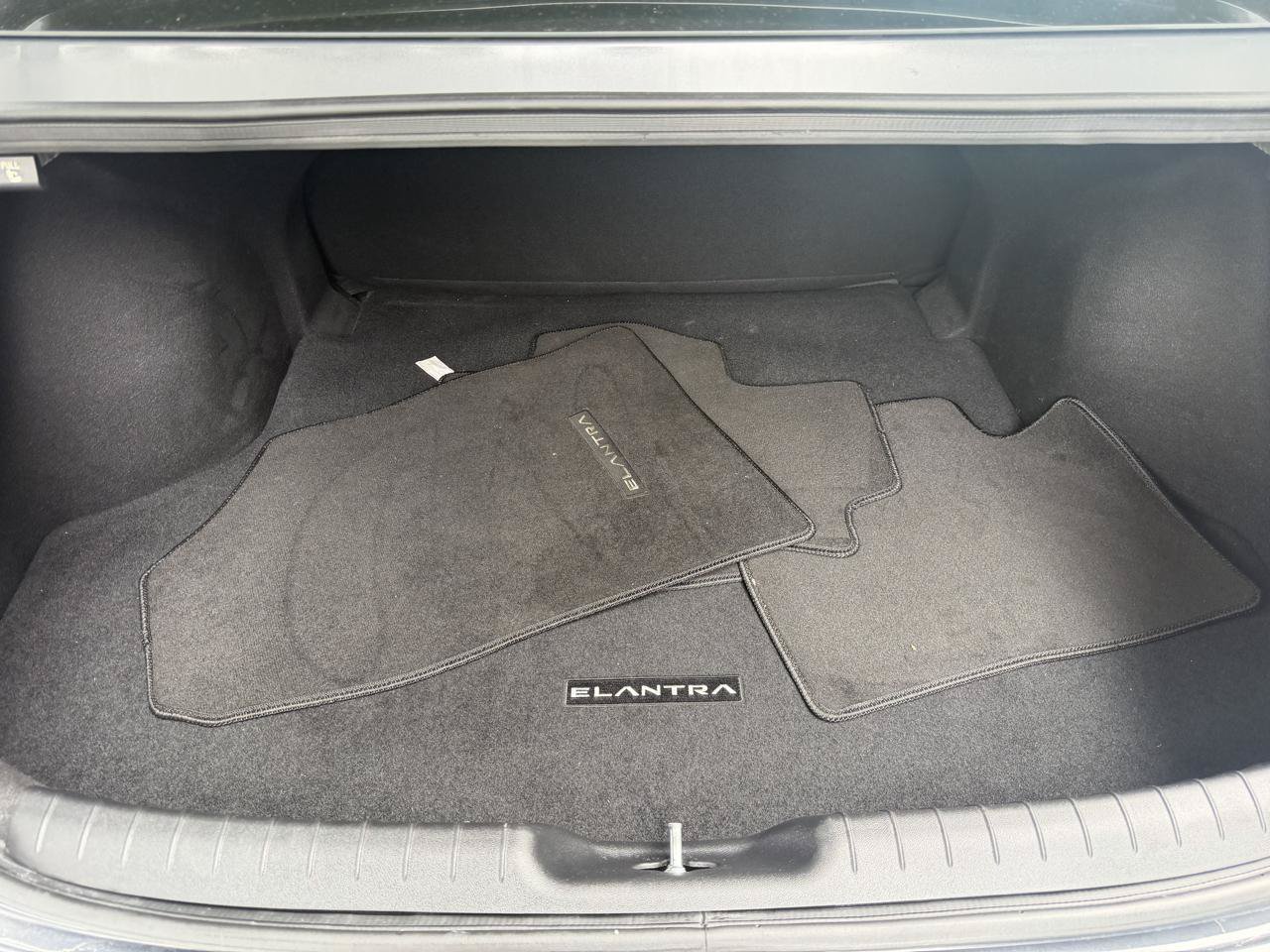 Used 2026 Hyundai Elantra Sport FWD image 28