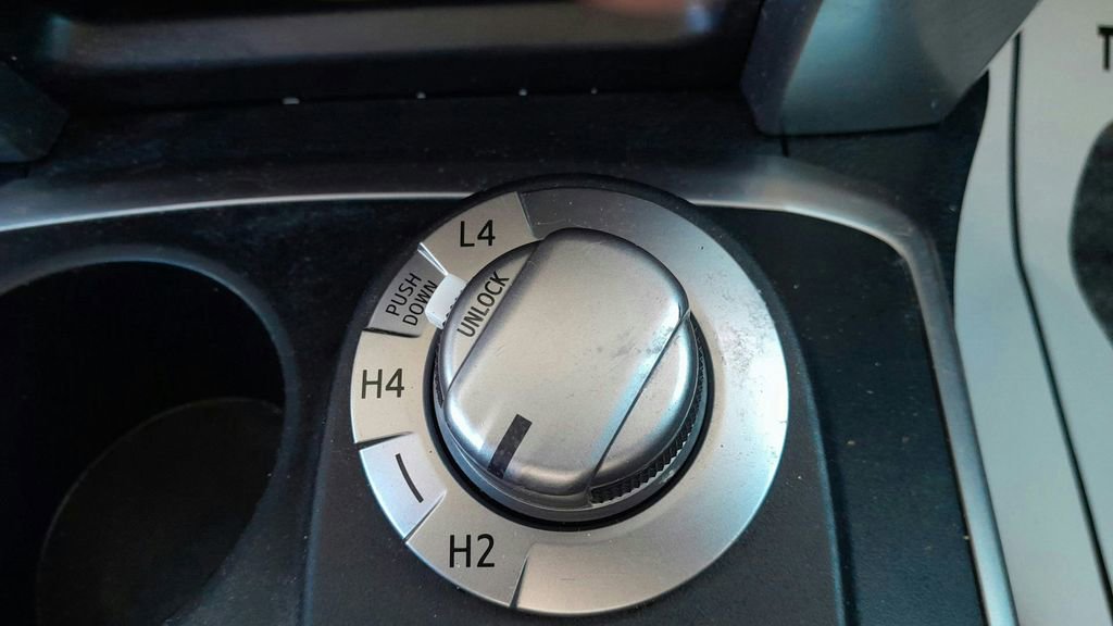 Used 2017 Toyota 4Runner SR5 Premium image 27